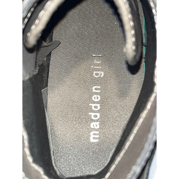 Like New condition Madden Girl Deliah Grey Stone Combat Boots Women’s Size 9.5m - Picture 5 of 8
